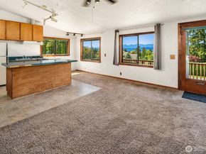 25443 Pioneer Way NW, Poulsbo WA 98370