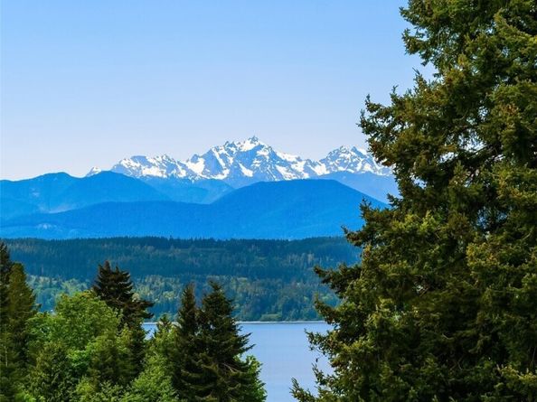 25443 Pioneer Way NW, Poulsbo WA 98370