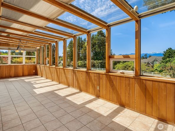 25443 Pioneer Way NW, Poulsbo WA 98370