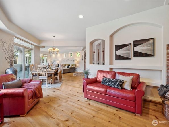 11205 NE 95th Street, Kirkland WA 98033