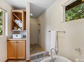 11205 NE 95th Street, Kirkland WA 98033