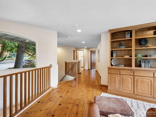 11205 NE 95th Street, Kirkland WA 98033