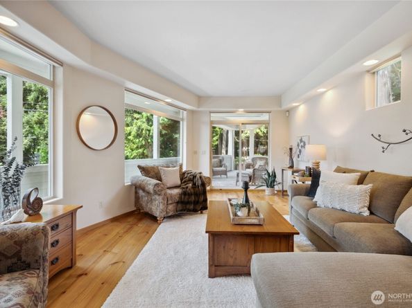 11205 NE 95th Street, Kirkland WA 98033