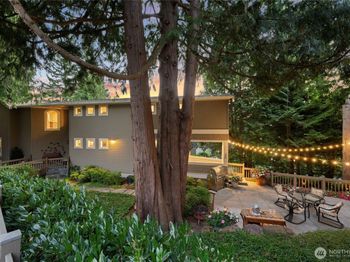 11205 NE 95th Street