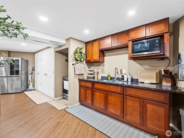 12433 SE 264th Street, Kent WA 98030