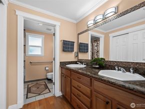 12433 SE 264th Street, Kent WA 98030