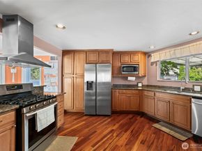 12433 SE 264th Street, Kent WA 98030