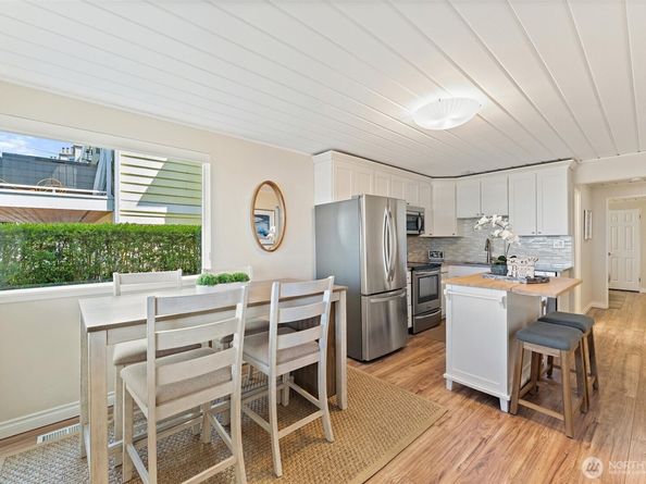 1588 Alki Avenue SW, Seattle WA 98116
