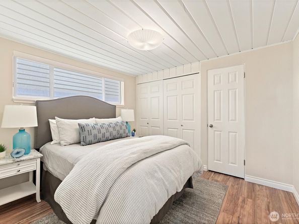 1588 Alki Avenue SW, Seattle WA 98116