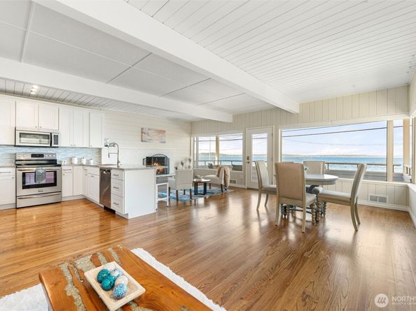 1588 Alki Avenue SW, Seattle WA 98116