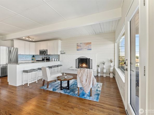 1588 Alki Avenue SW, Seattle WA 98116