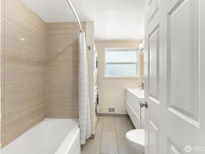 1588 Alki Avenue SW, Seattle WA 98116