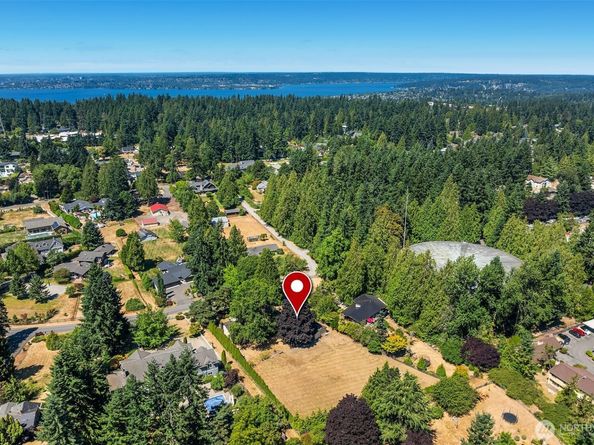 6140 130th Avenue NE, Kirkland WA 98033
