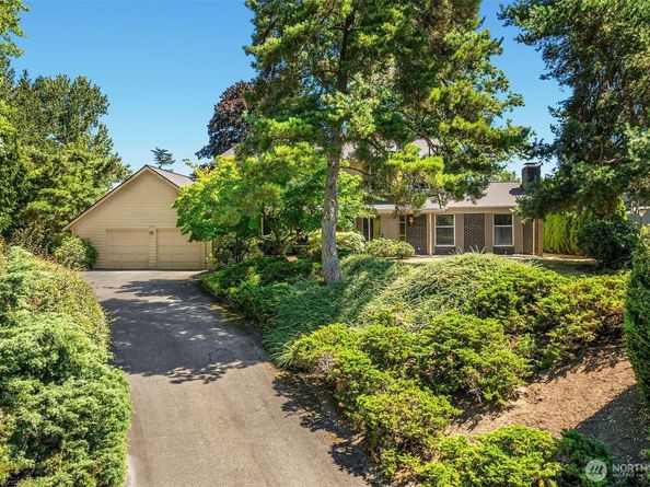 6140 130th Avenue NE, Kirkland WA 98033