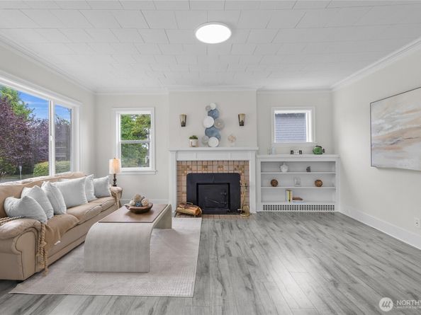 1611 NE 82nd Street, Seattle WA 98115