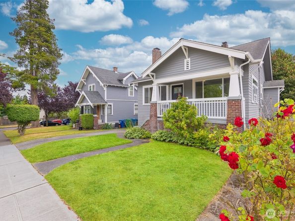 1611 NE 82nd Street, Seattle WA 98115