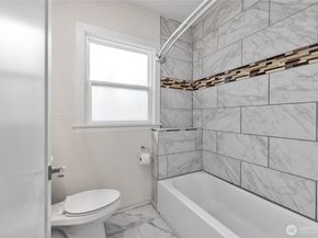 1611 NE 82nd Street, Seattle WA 98115