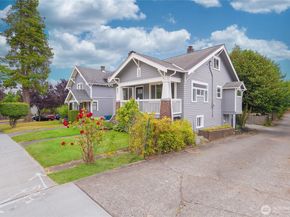 1611 NE 82nd Street, Seattle WA 98115