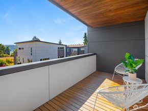 5151 S Frontenac Street, Seattle WA 98118