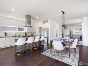 5151 S Frontenac Street, Seattle WA 98118