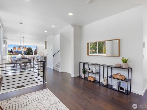 5151 S Frontenac Street, Seattle WA 98118