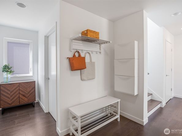 5151 S Frontenac Street, Seattle WA 98118