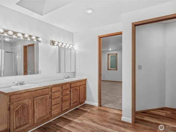 11529 12th Avenue NE A, Seattle WA 98125