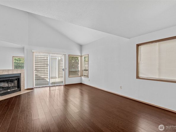 11529 12th Avenue NE A, Seattle WA 98125
