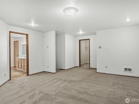 11529 12th Avenue NE A, Seattle WA 98125