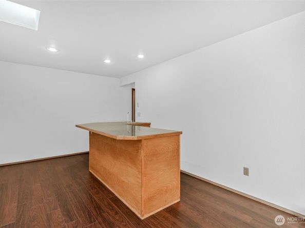 11529 12th Avenue NE A, Seattle WA 98125