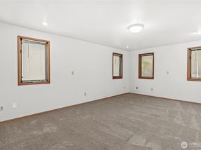 11529 12th Avenue NE A, Seattle WA 98125