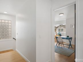 19718 76th Avenue W C, Lynnwood WA 98036