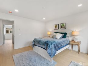 19718 76th Avenue W C, Lynnwood WA 98036
