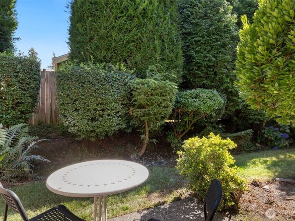 19718 76th Avenue W C, Lynnwood WA 98036