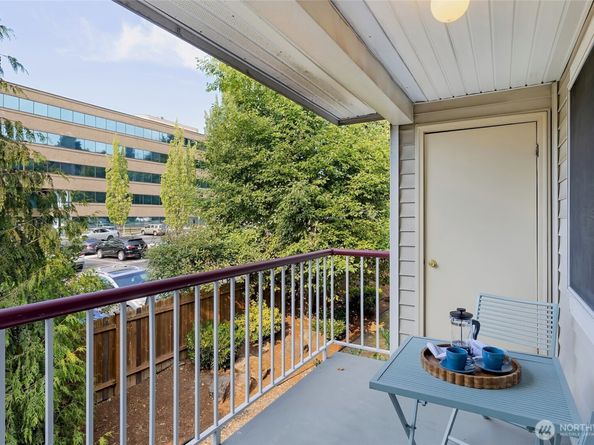 132 NE 95th Street B205, Seattle WA 98115