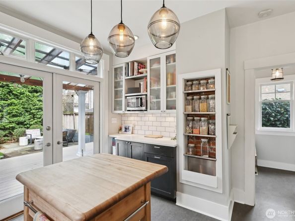3141 Broadway E, Seattle WA 98102