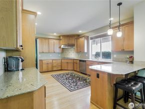 818 S 36th Place, Renton WA 98055