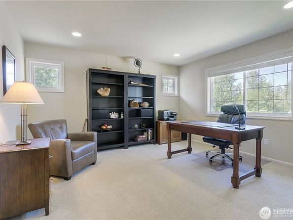 818 S 36th Place, Renton WA 98055