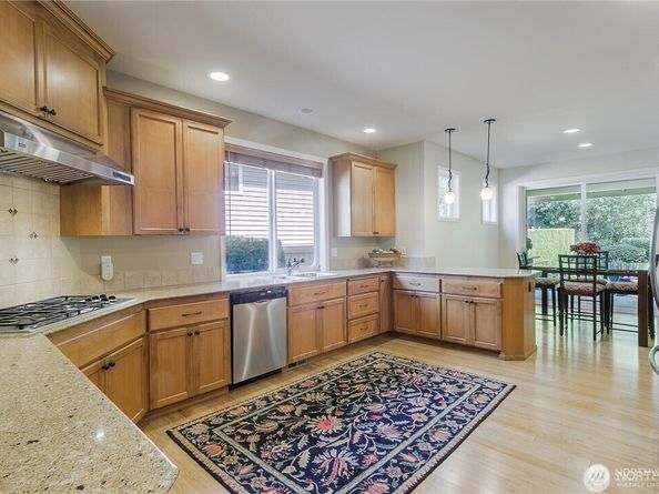 818 S 36th Place, Renton WA 98055
