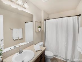 596 NE Nantucket Street, Bremerton WA 98310