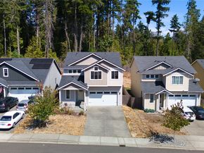 596 NE Nantucket Street, Bremerton WA 98310