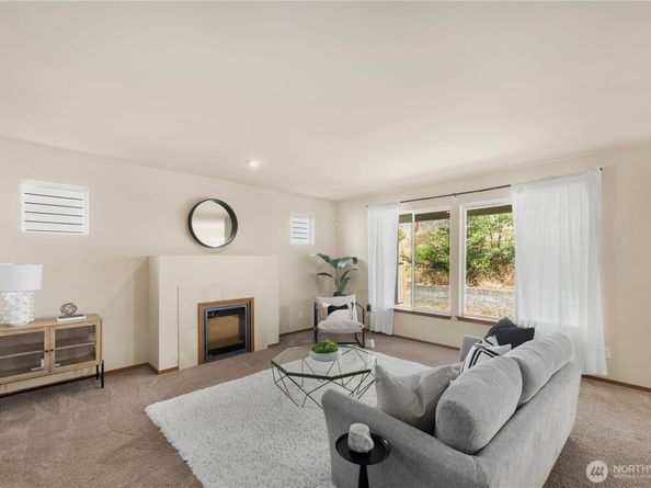 596 NE Nantucket Street, Bremerton WA 98310