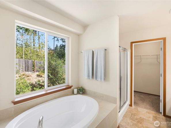 596 NE Nantucket Street, Bremerton WA 98310