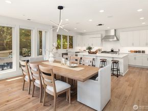11407 NE 103rd Place, Kirkland WA 98033