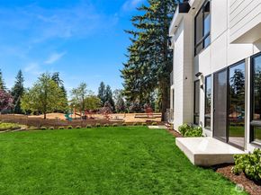 11407 NE 103rd Place, Kirkland WA 98033