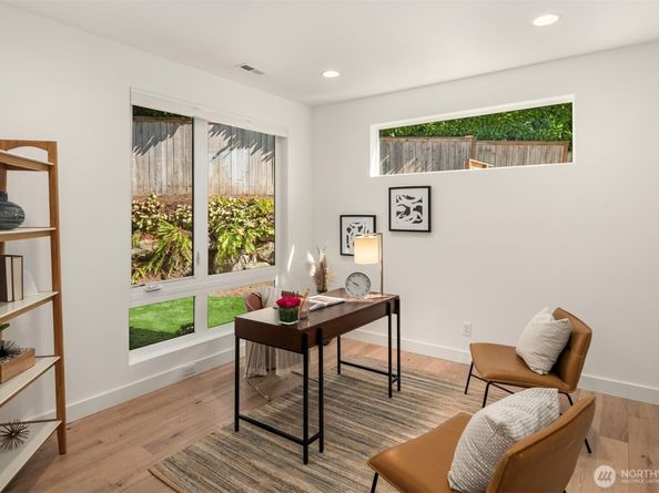 11407 NE 103rd Place, Kirkland WA 98033