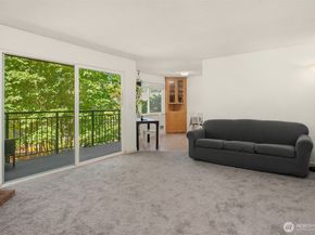 12723 NE 116th Street G204, Kirkland WA 98034
