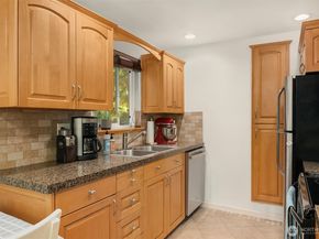 12723 NE 116th Street G204, Kirkland WA 98034