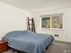12723 NE 116th Street G204, Kirkland WA 98034