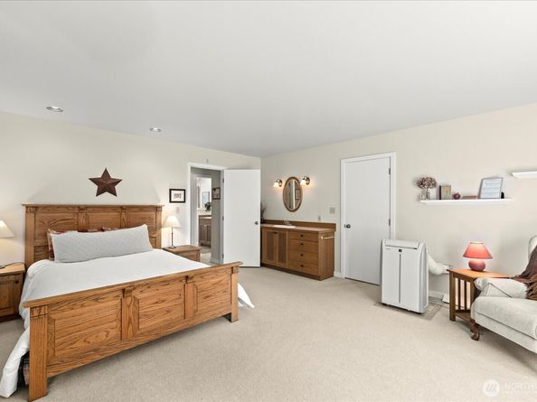7104 NE 118th Street, Kirkland WA 98034